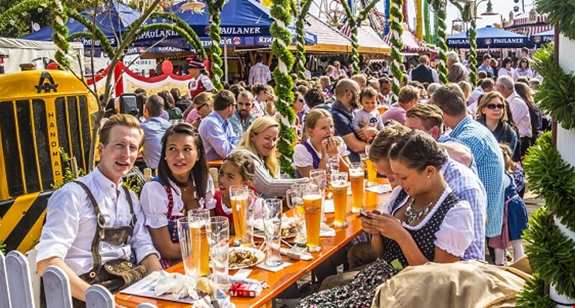 Pivo na Oktoberfestu opět zdraží, tuplák bude stát od 10,60 eur
