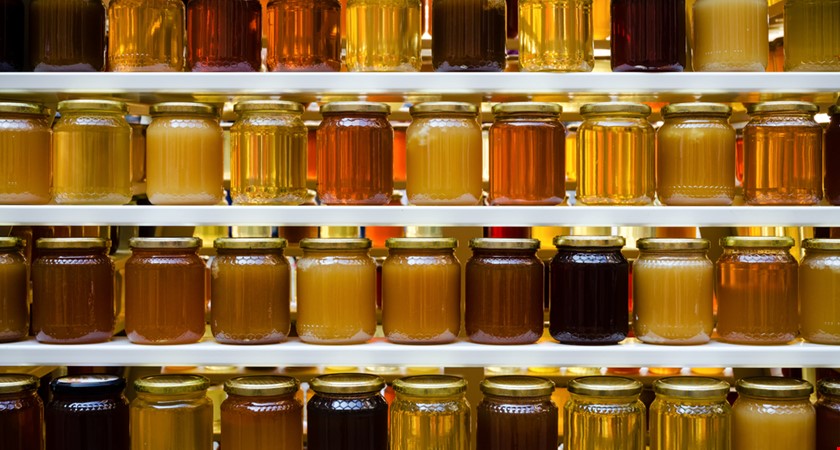 V Sokolnicích muž falšoval med, prodával pod fiktivním jménem