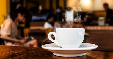 Kofein je zřejmě schopen změnit biologické hodiny každé buňky organismu