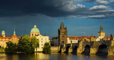 V metropoli dnes začíná akce Praha pije víno, oslaví i Karla IV.