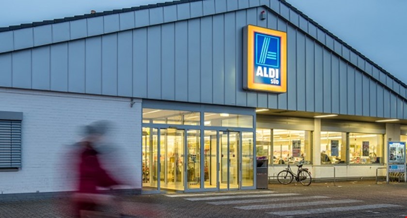 Německý maloobchod Aldi stahuje z prodeje všechna vejce