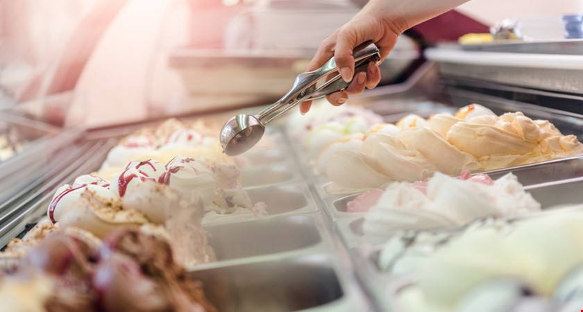 Nielsen: Teplé léto loni zvýšilo prodeje zmrzliny