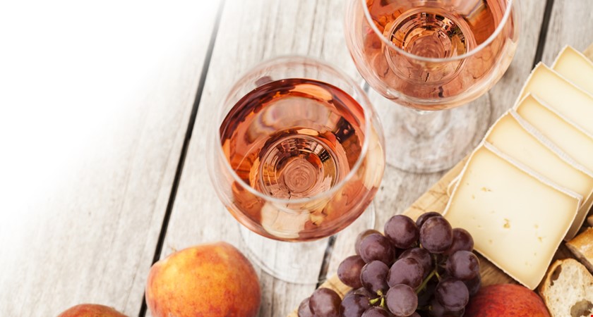 Francouzského růžového vína bude letos nedostatek