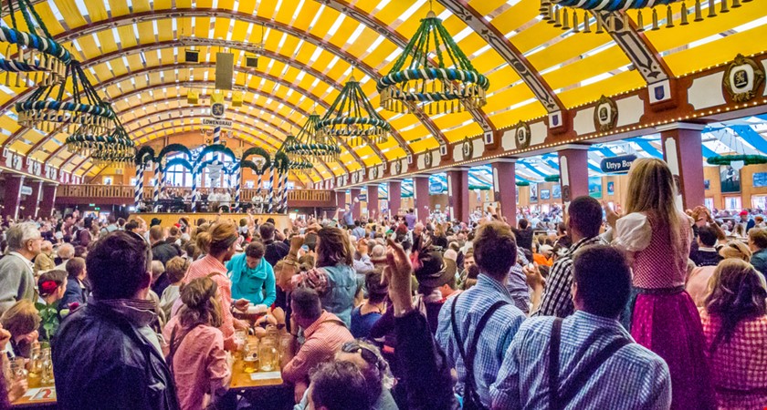 Pivní festival Oktoberfest v Mnichově navštívilo 6,3 milionu lidí