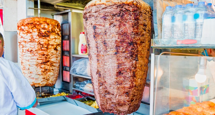 Veterináři odhalili nelegální sklad kebabu na Českokrumlovsku