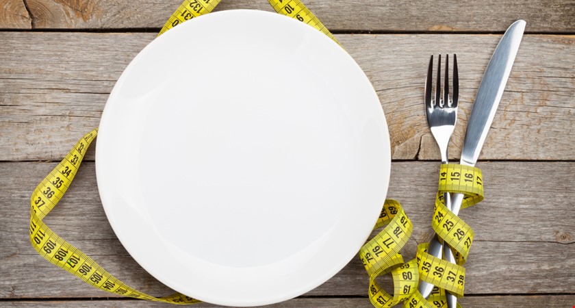 Diety chudé na sacharidy podle studie ohrožují zdraví