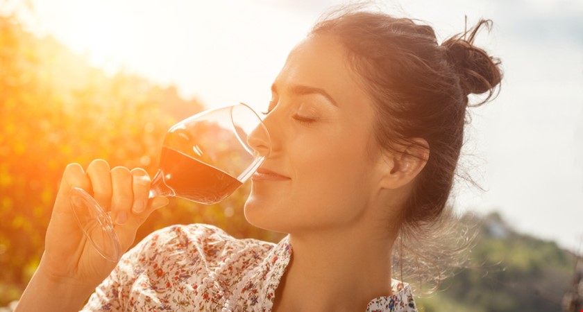 Je sklenka vína opravdu pro zdraví?